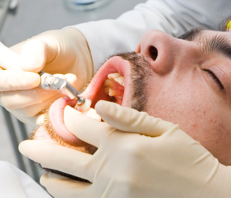 Dental sedation at Define Clinic London & Beaconsfield. At Define Clinic, we understand your need for comfort and have a gentle, caring approach to meeting our patients’ needs. Our clinic is an environment where warm, welcoming attitudes thrive amongst our highly experienced team.